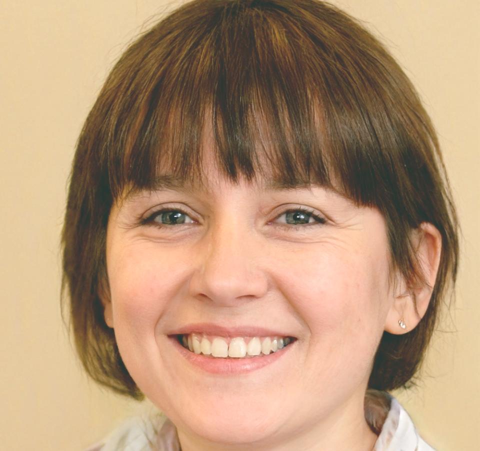 Sarah M, Investment Consultant